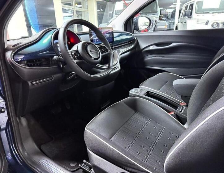 Fiat 500e 6