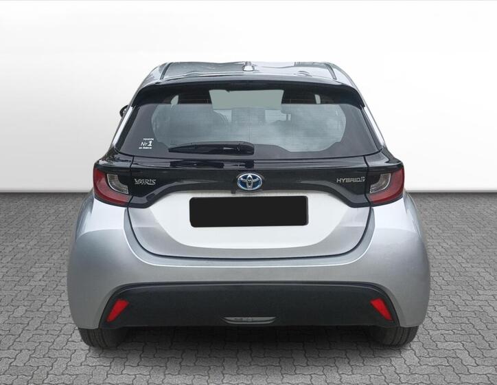 Toyota Yaris 6