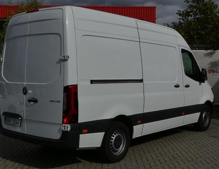 Mercedes-Benz Sprinter 3