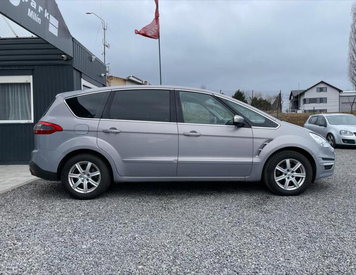 Ford S-MAX 16