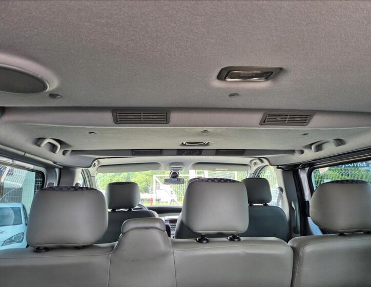 Renault Trafic 13