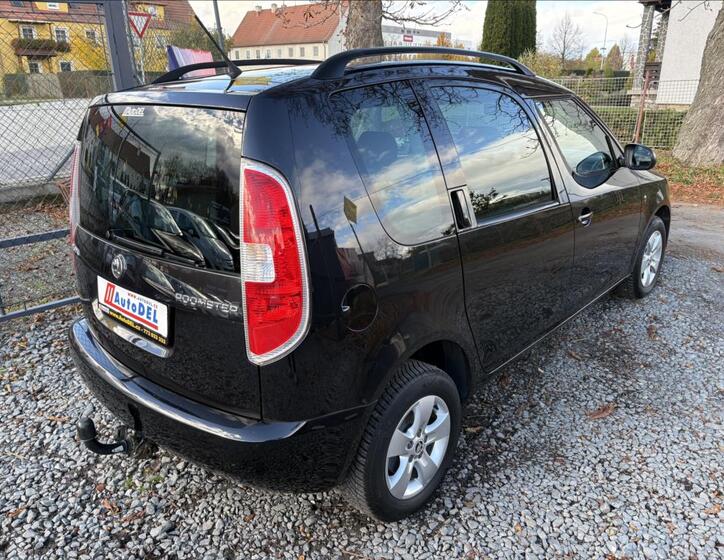 Škoda Roomster 8
