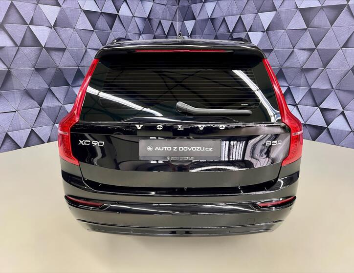 Volvo XC90 6