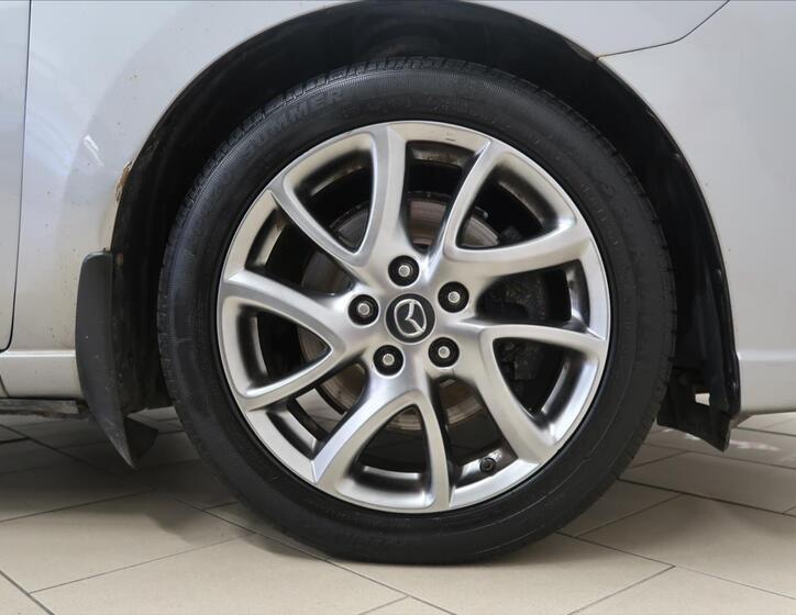 Mazda 5 31