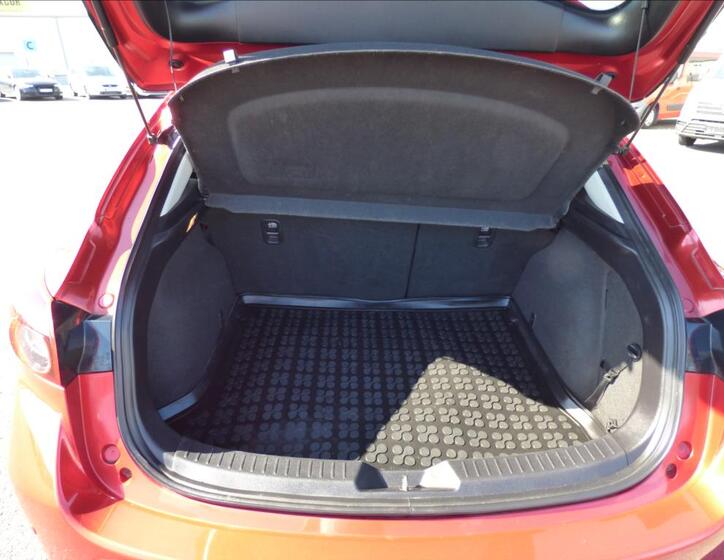 Mazda 3 42