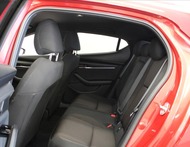 Mazda 3 7