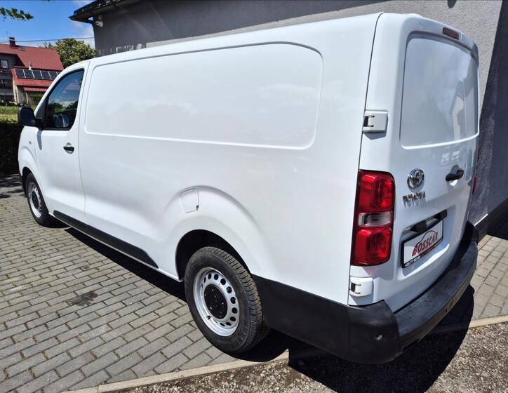 Toyota ProAce 4