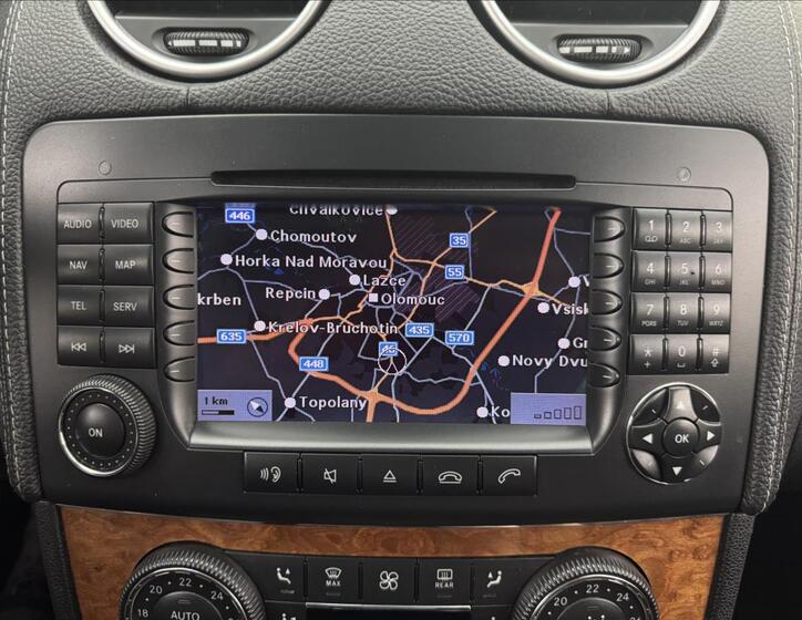 Mercedes-Benz GL 17