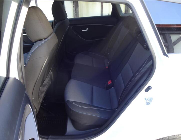 Hyundai i30 21