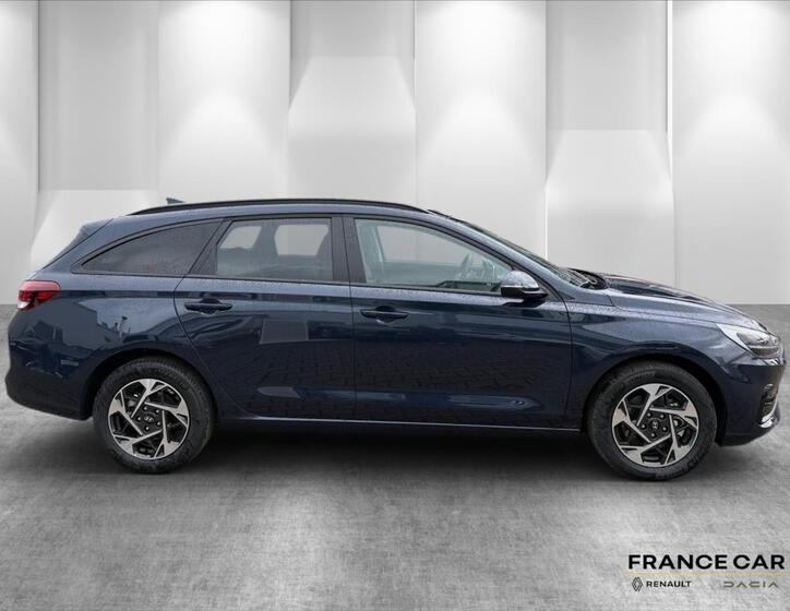 Hyundai i30 4