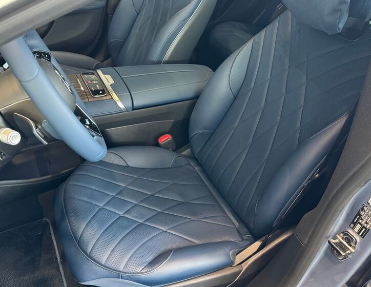 Mercedes-Benz EQS 9