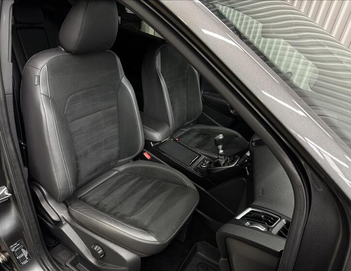 Ford Kuga 37
