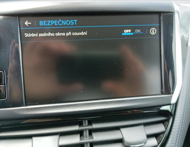 Peugeot 2008 13