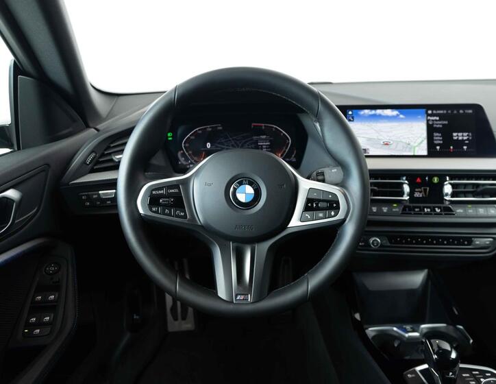 BMW Řada 2 21