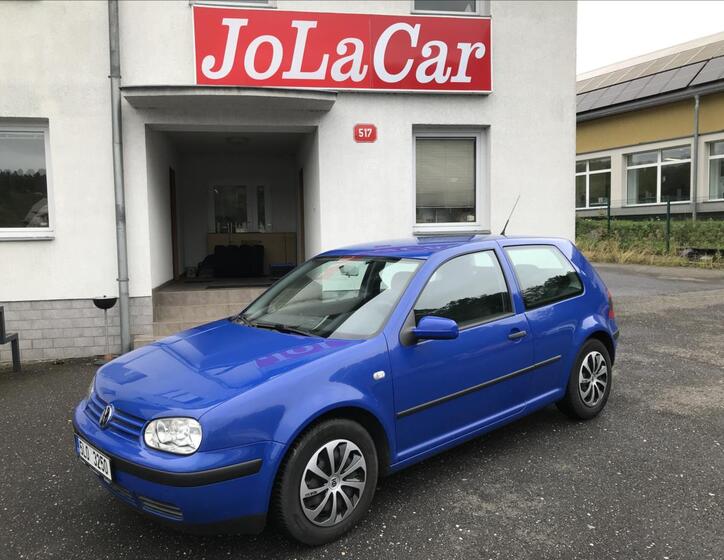 Volkswagen Golf 1