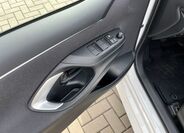 Toyota Yaris 12