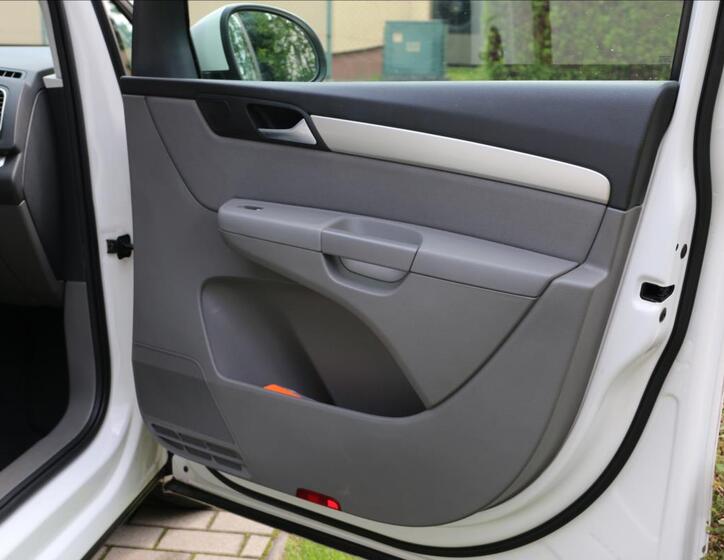Seat Alhambra 37