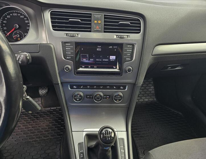 Volkswagen Golf 17
