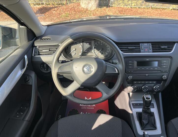Škoda Octavia 16