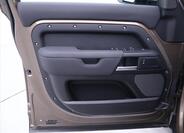 Land Rover Defender 11