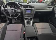 Volkswagen Golf 24
