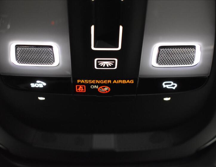 Volvo XC40 21