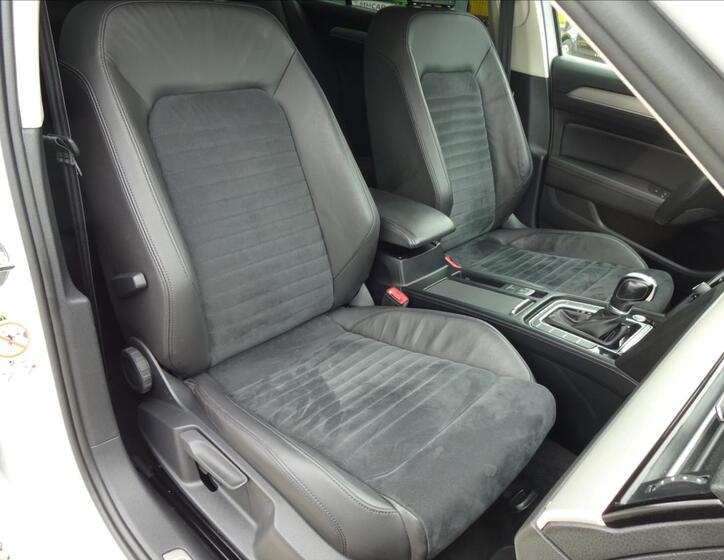 Volkswagen Passat 31