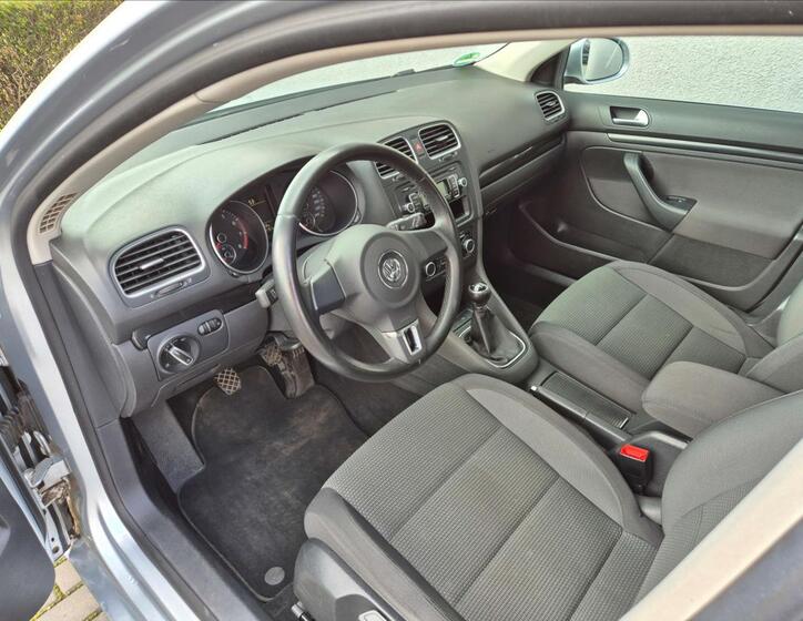 Volkswagen Golf 12