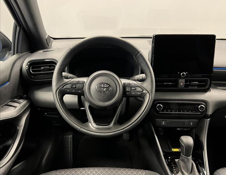 Toyota Yaris 5