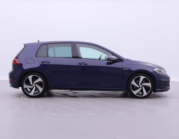Volkswagen Golf 8