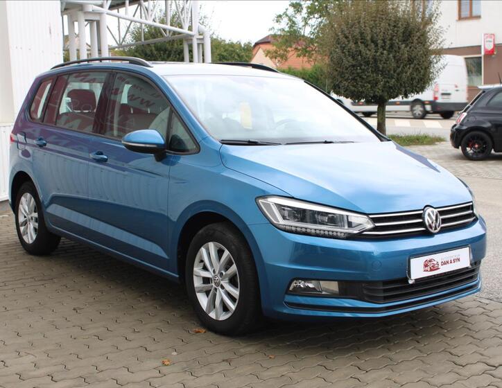 Volkswagen Touran 2