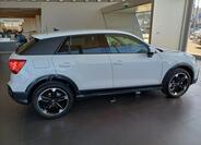 Audi Q2 4