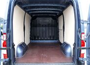 Nissan NV400 12