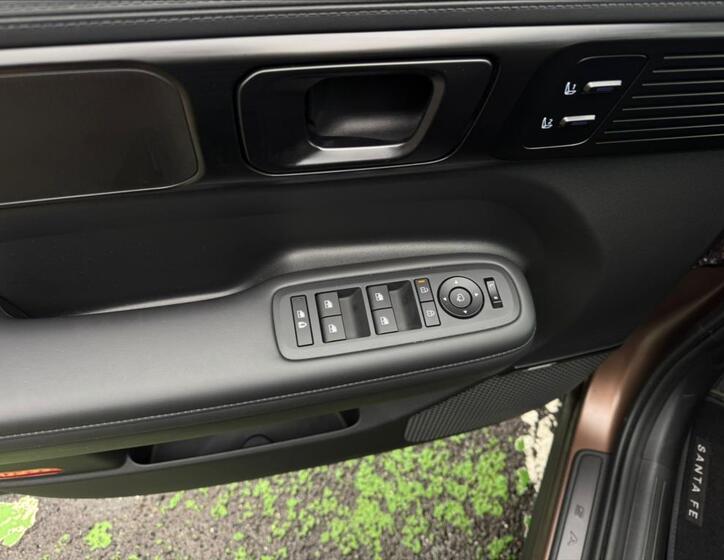 Hyundai Santa Fe 12