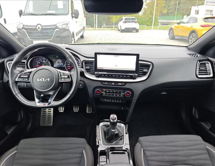 KIA XCeed 16