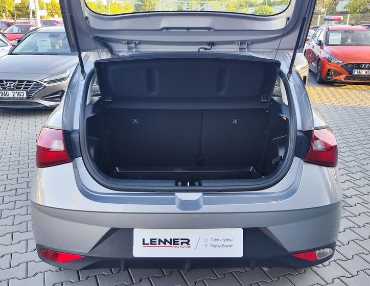 Hyundai i20 9
