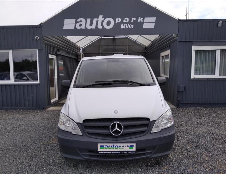 Mercedes-Benz Vito 2