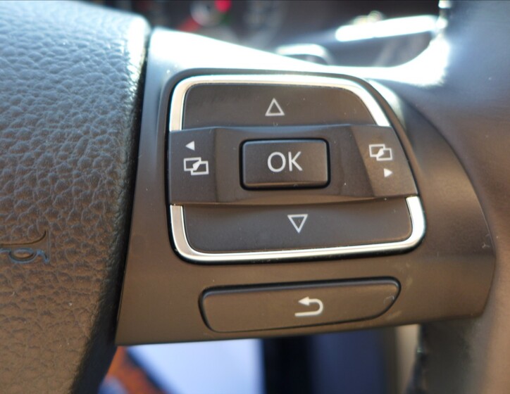 Volkswagen Passat 18