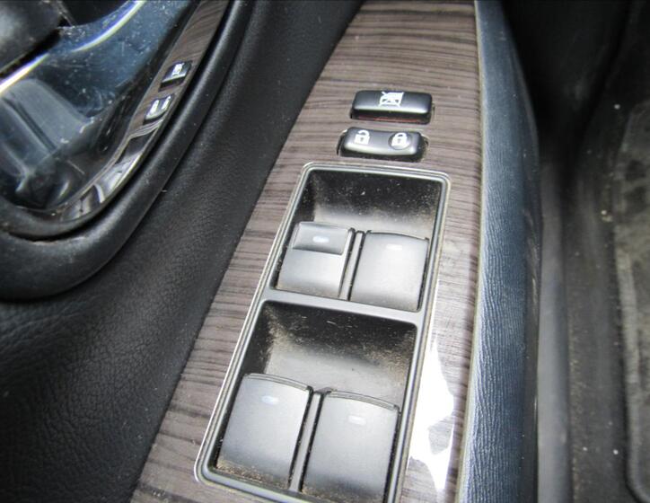 Toyota Avensis 25