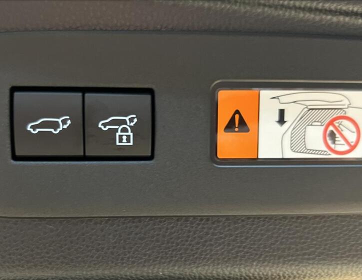 Toyota Land Cruiser 19