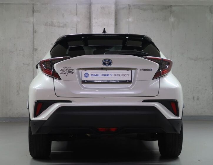 Toyota C-HR 6