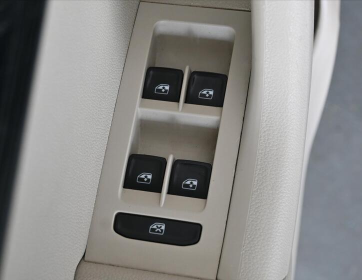 Škoda Octavia 24