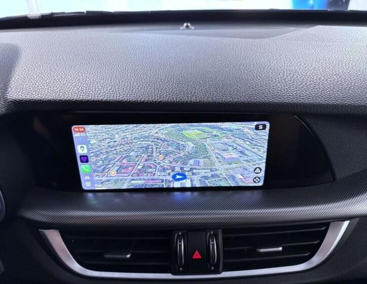 Alfa Romeo Stelvio 13