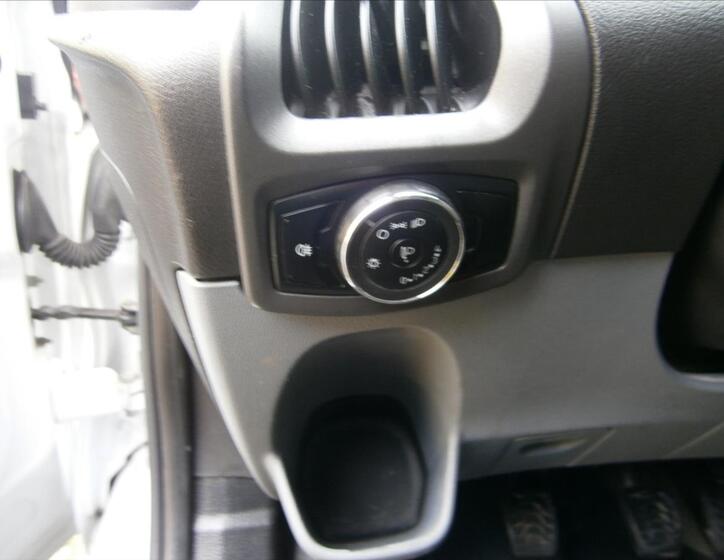 Ford Transit Custom 13