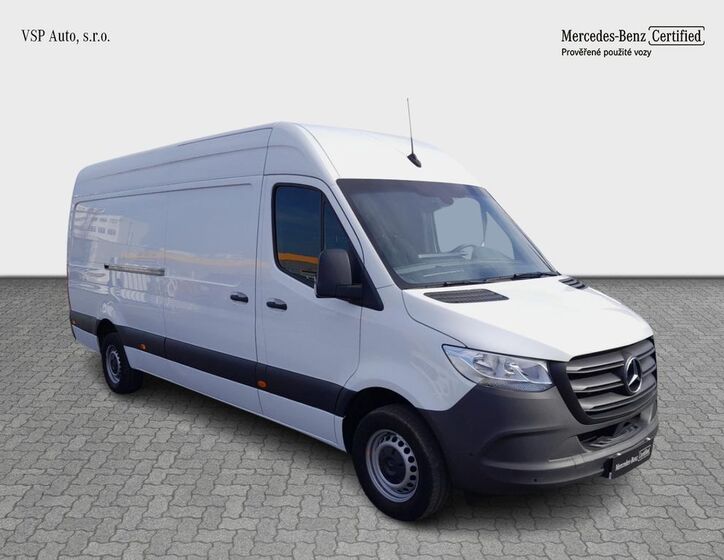 Mercedes-Benz Sprinter 7