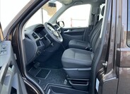 Volkswagen Caravelle 15