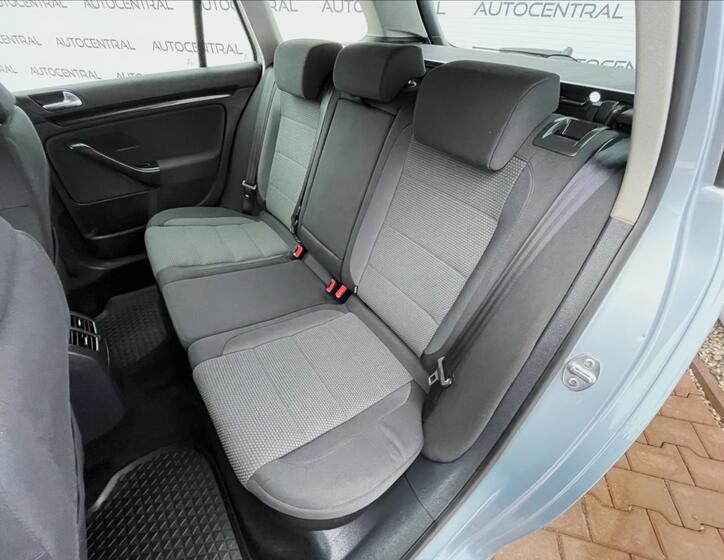 Volkswagen Golf 22