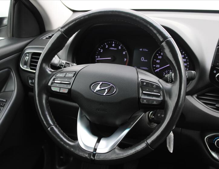 Hyundai i30 14