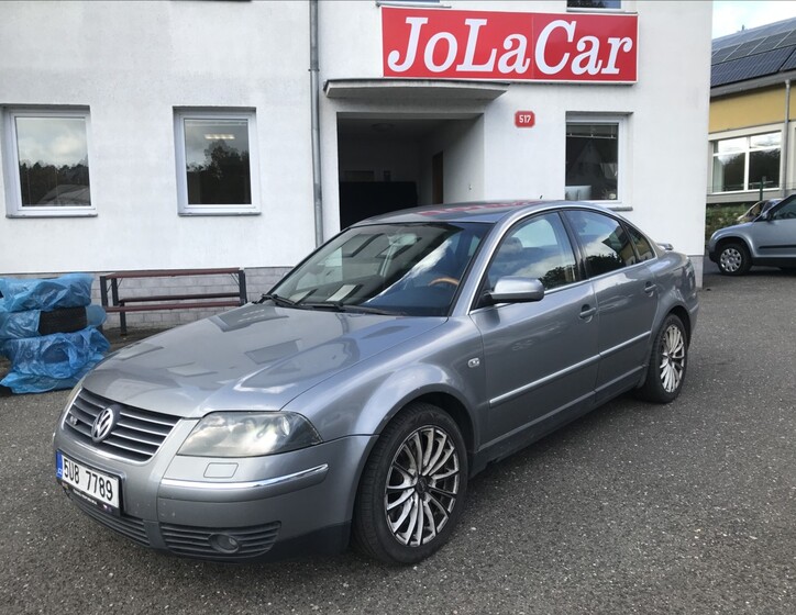 Volkswagen Passat 1