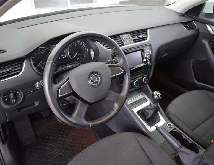 Škoda Octavia 9
